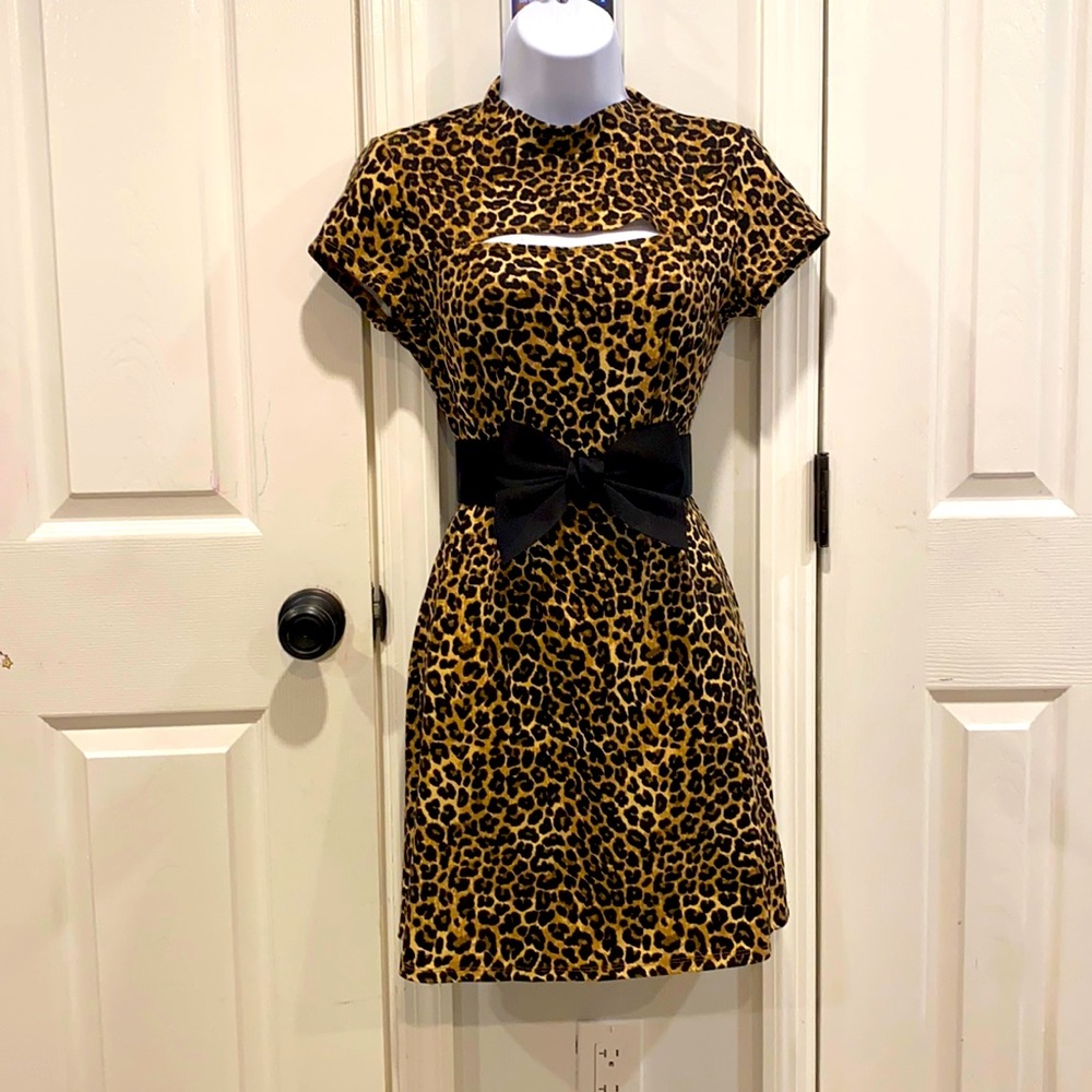 Animal print dress size M